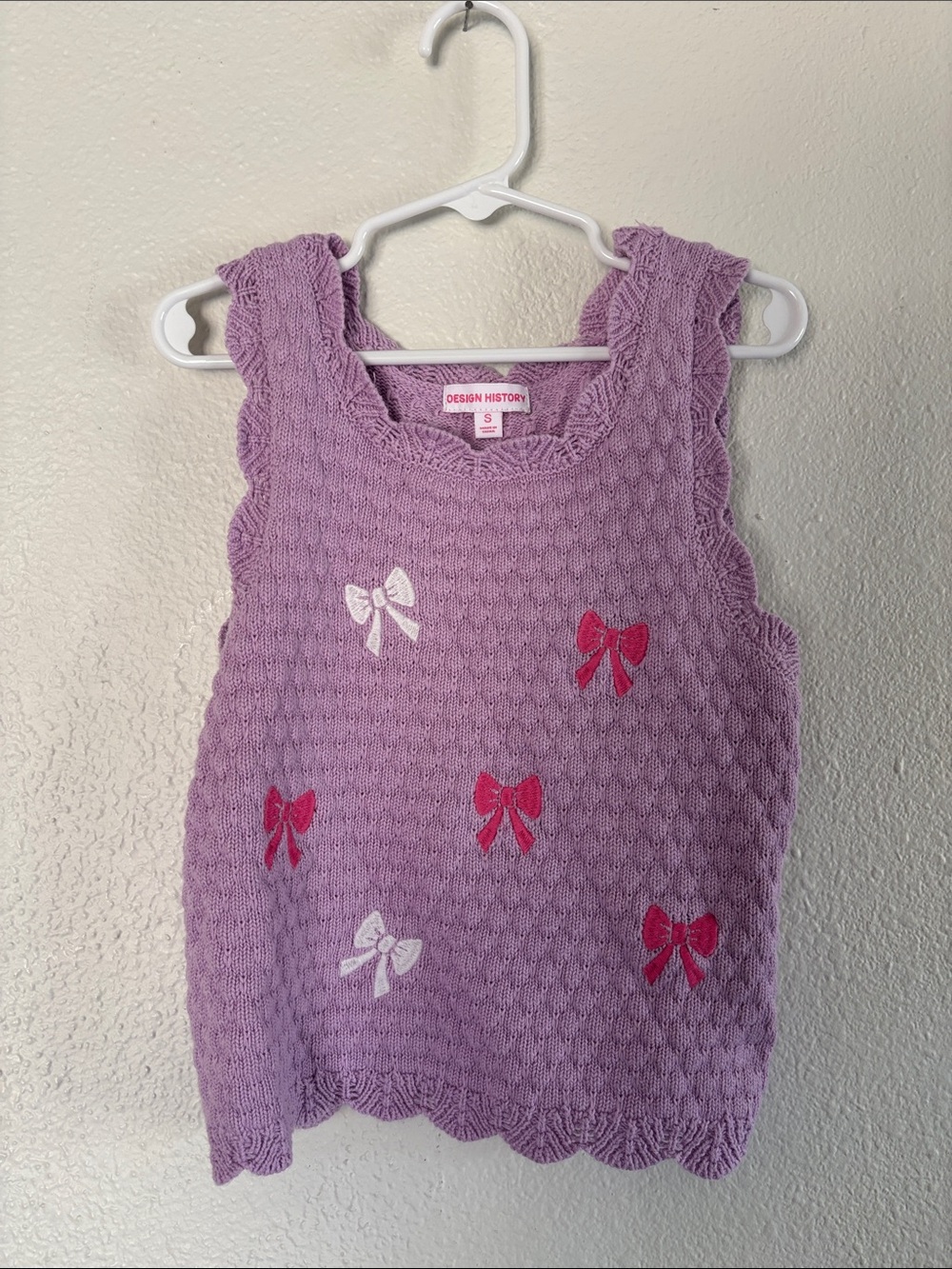 Design History Lavender Knit Tank with Pink and White Bow Embroidery